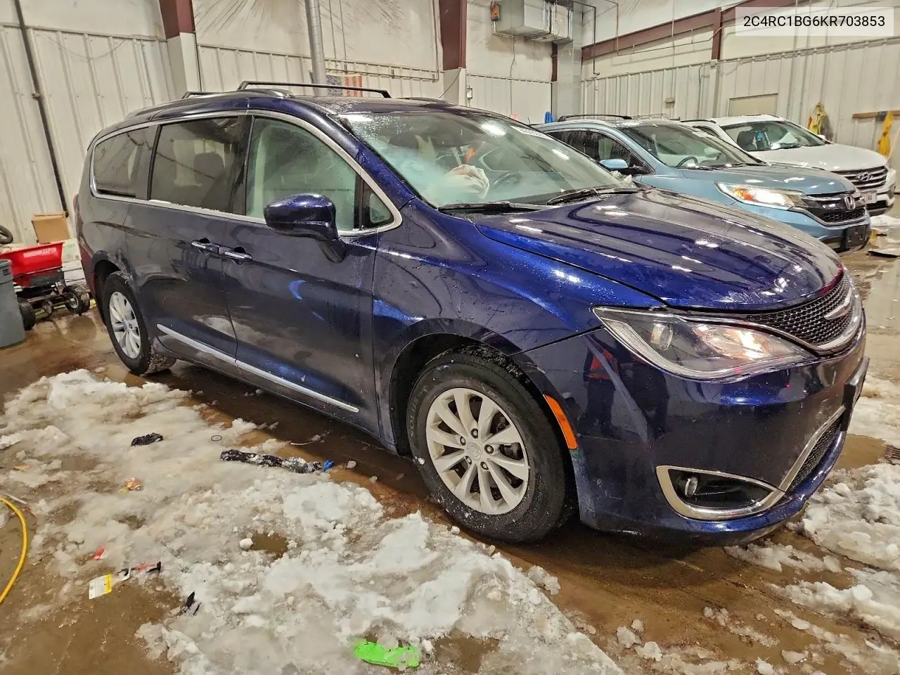 2C4RC1BG6KR703853 2019 Chrysler Pacifica Touring L