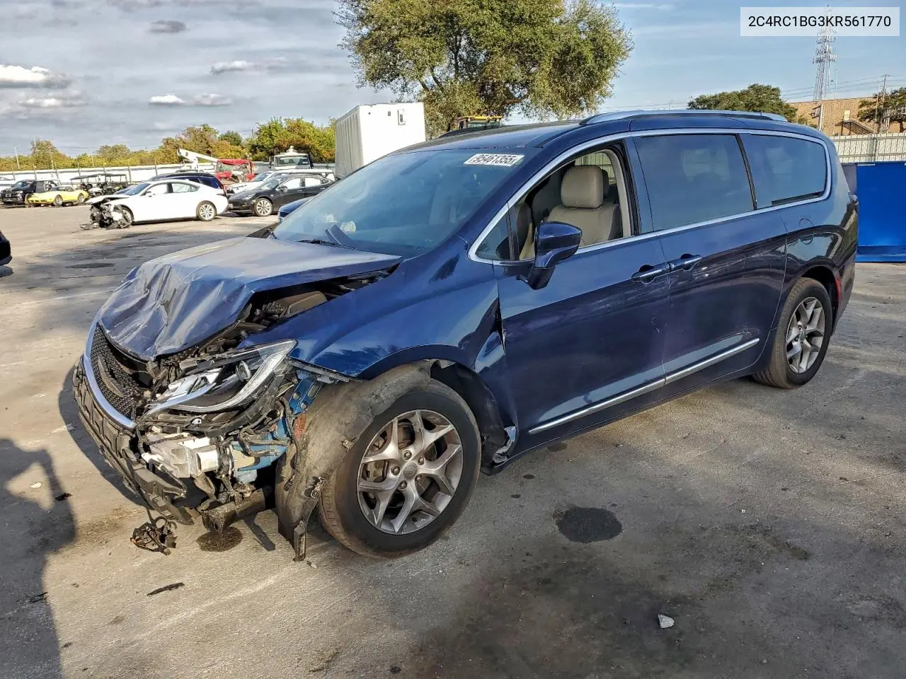 2C4RC1BG3KR561770 2019 Chrysler Pacifica Touring L
