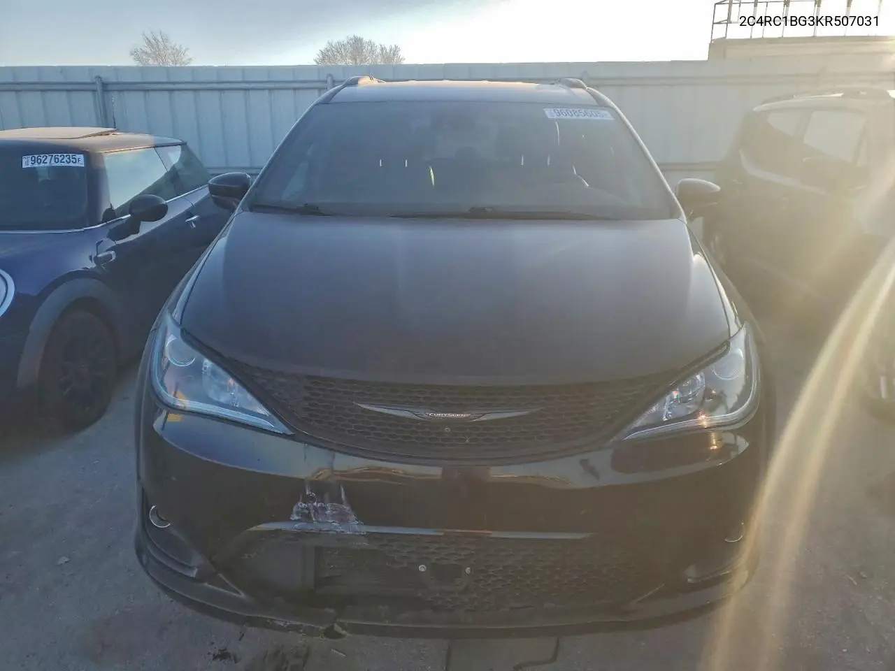2C4RC1BG3KR507031 2019 Chrysler Pacifica Touring L