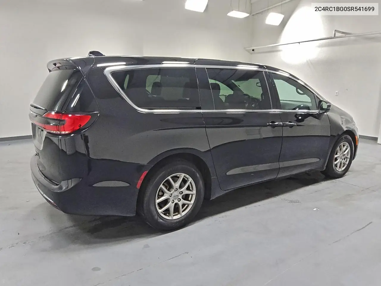 2C4RC1BG0SR541699 2025 Chrysler Pacifica Select