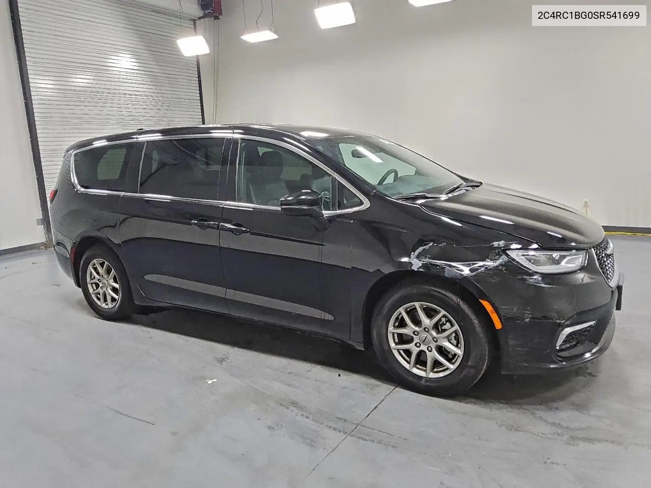 2C4RC1BG0SR541699 2025 Chrysler Pacifica Select