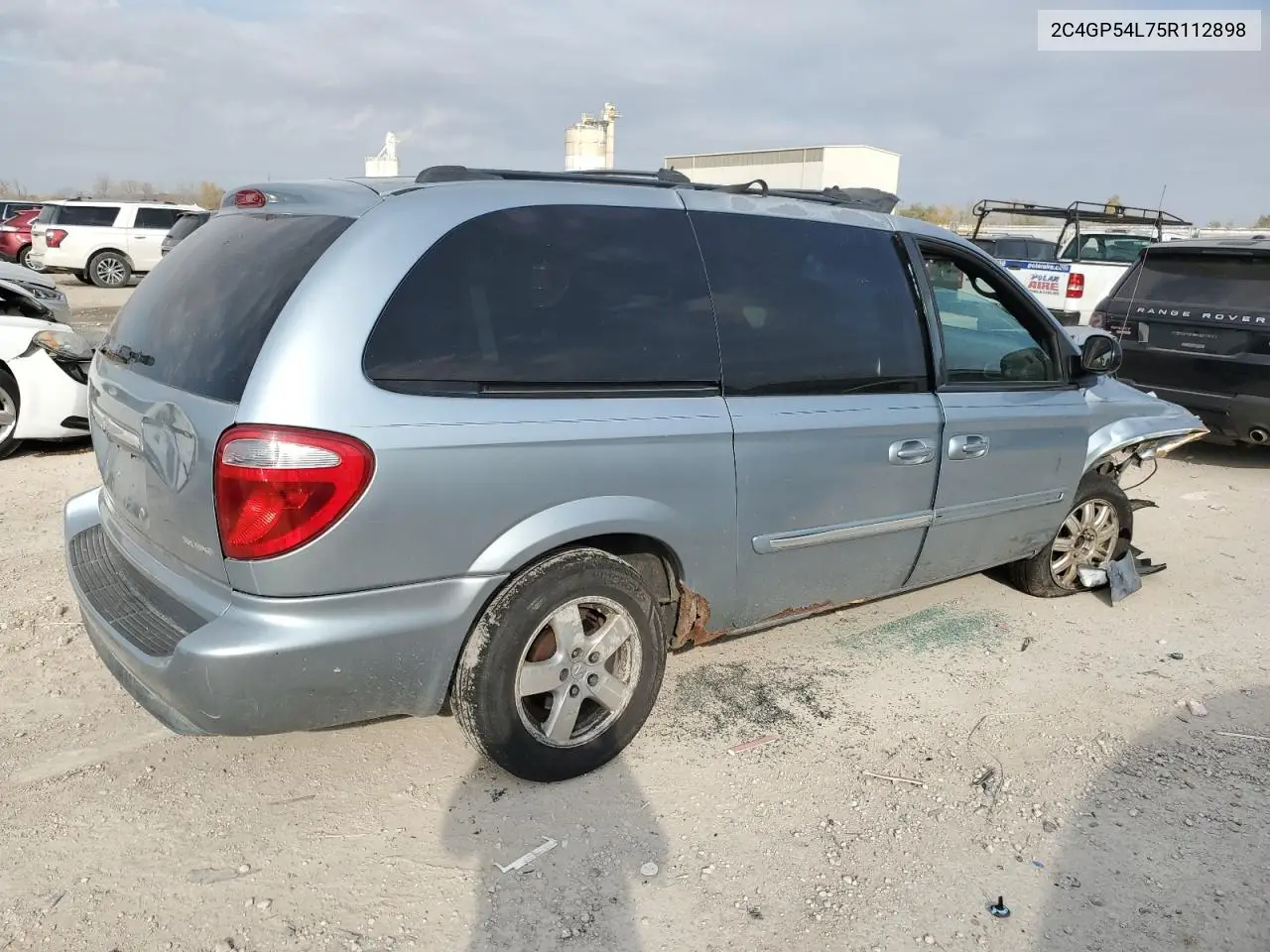 2C4GP54L75R112898 2005 Chrysler Town & Country Touring