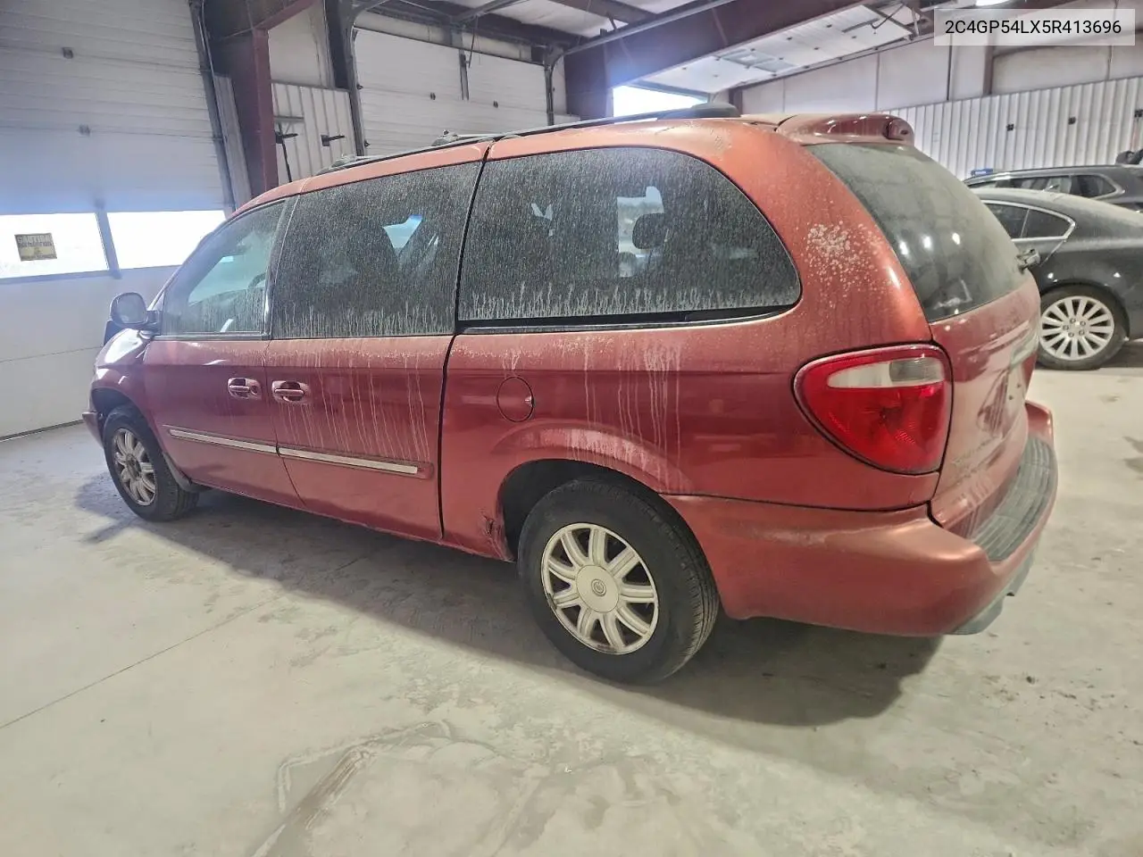 2C4GP54LX5R413696 2005 Chrysler Town & Country Touring
