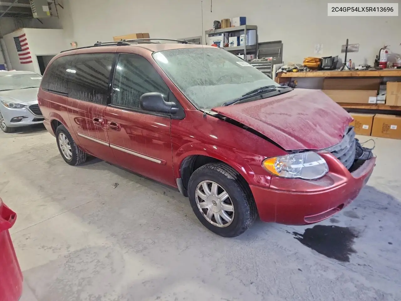 2C4GP54LX5R413696 2005 Chrysler Town & Country Touring