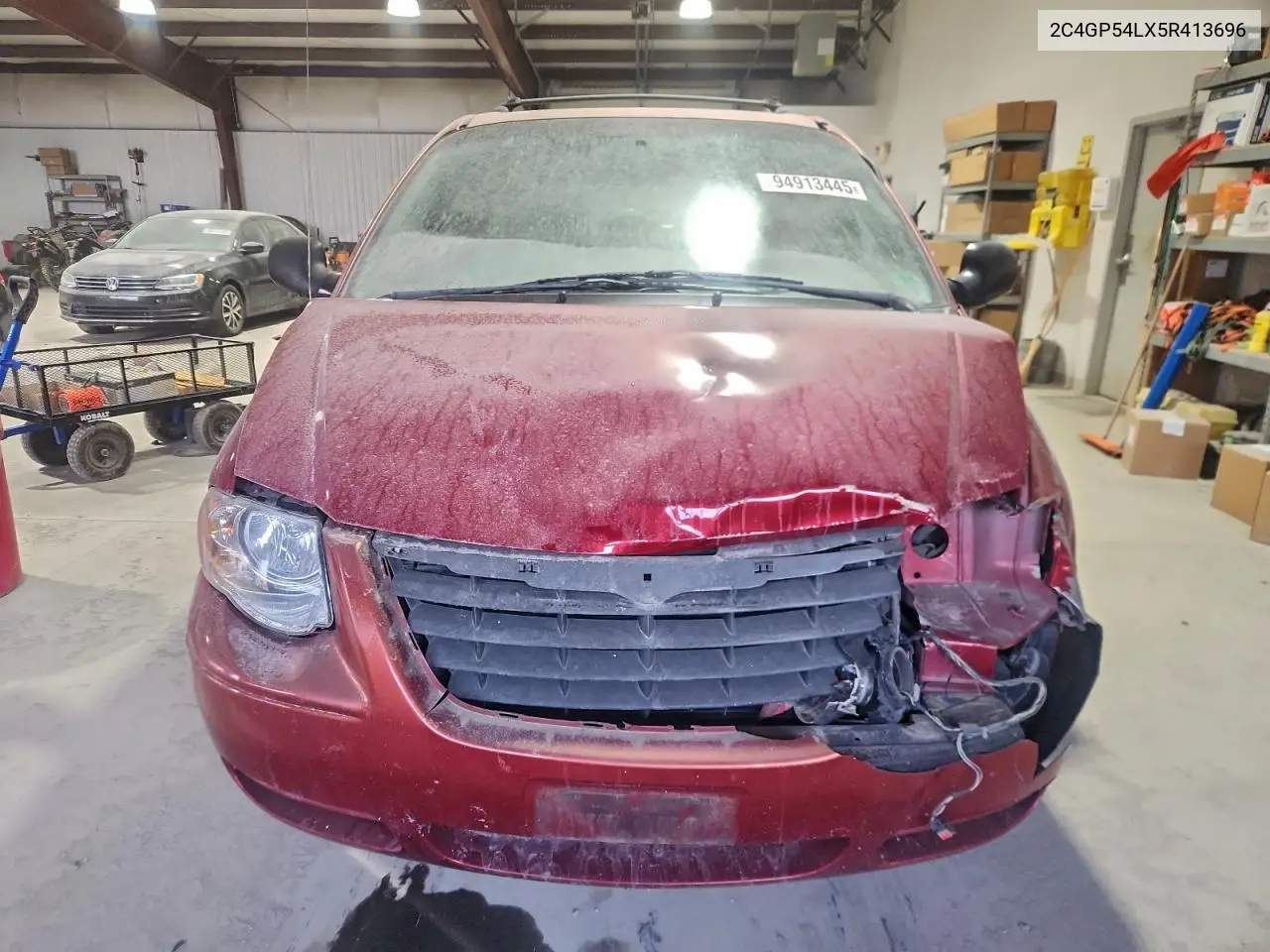 2C4GP54LX5R413696 2005 Chrysler Town & Country Touring