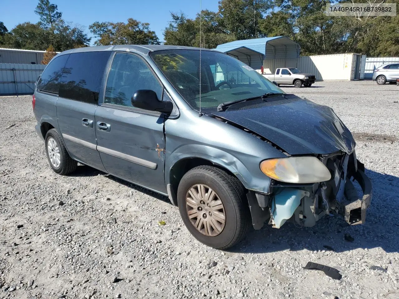 1A4GP45R16B739832 2006 Chrysler Town & Country