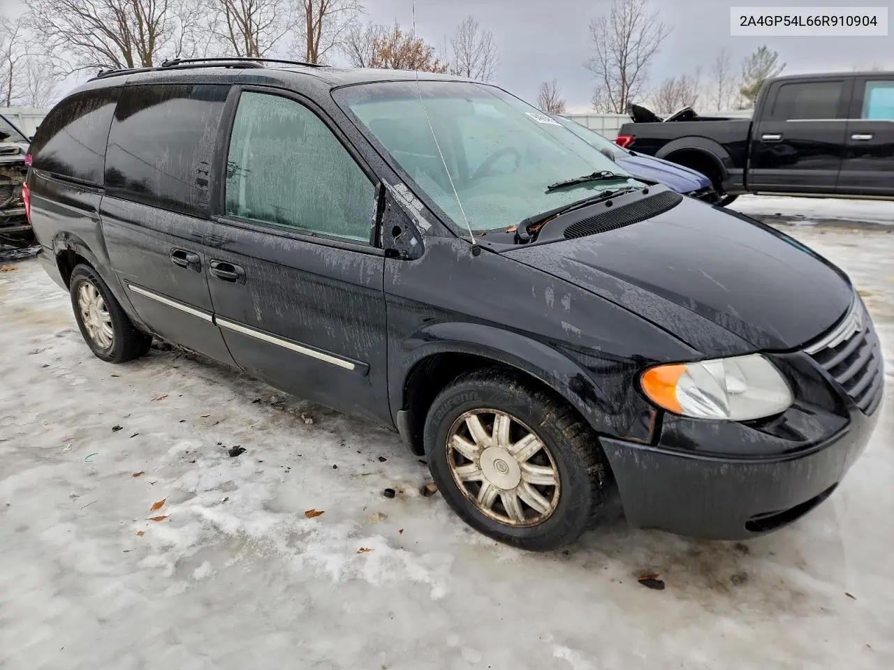 2A4GP54L66R910904 2006 Chrysler Town & Country Touring