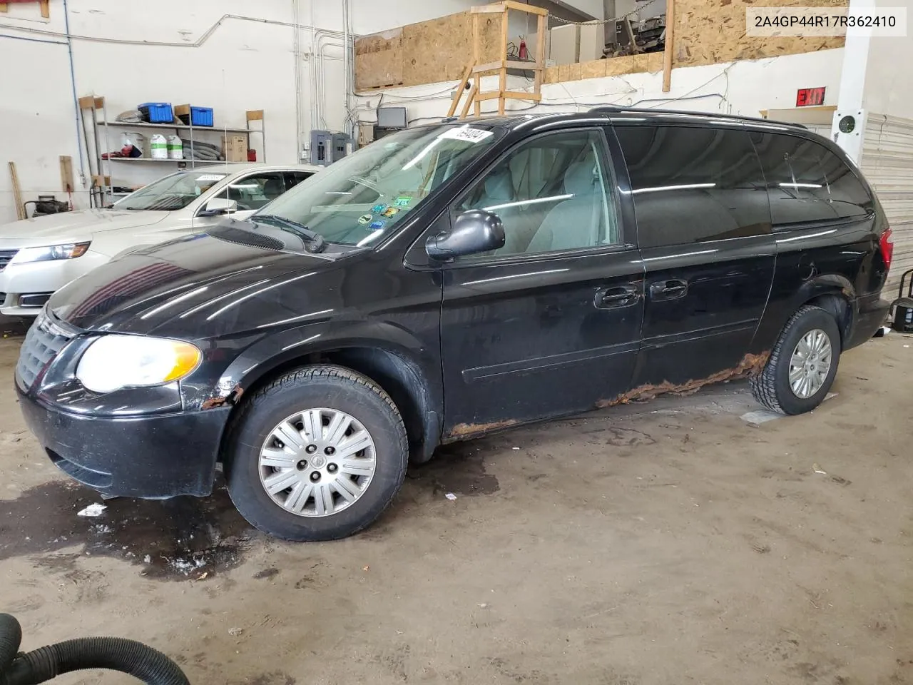 2A4GP44R17R362410 2007 Chrysler Town & Country Lx