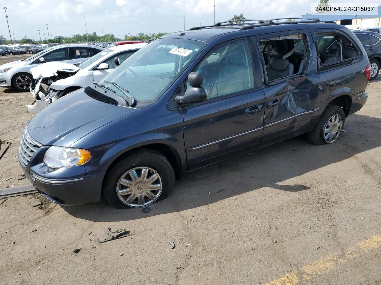 2A4GP64L27R315037 2007 Chrysler Town & Country Limited