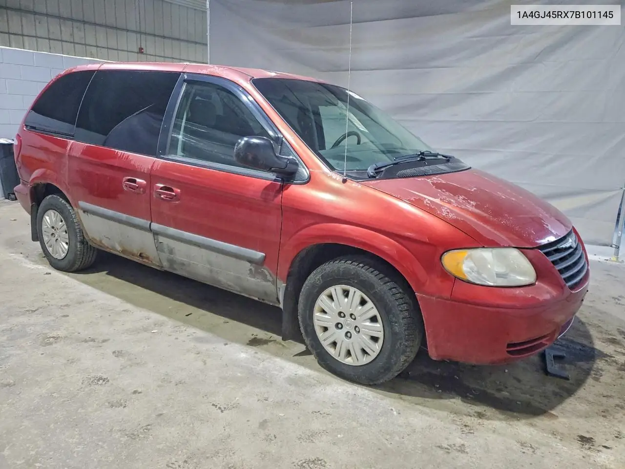 1A4GJ45RX7B101145 2007 Chrysler Town & Country Lx