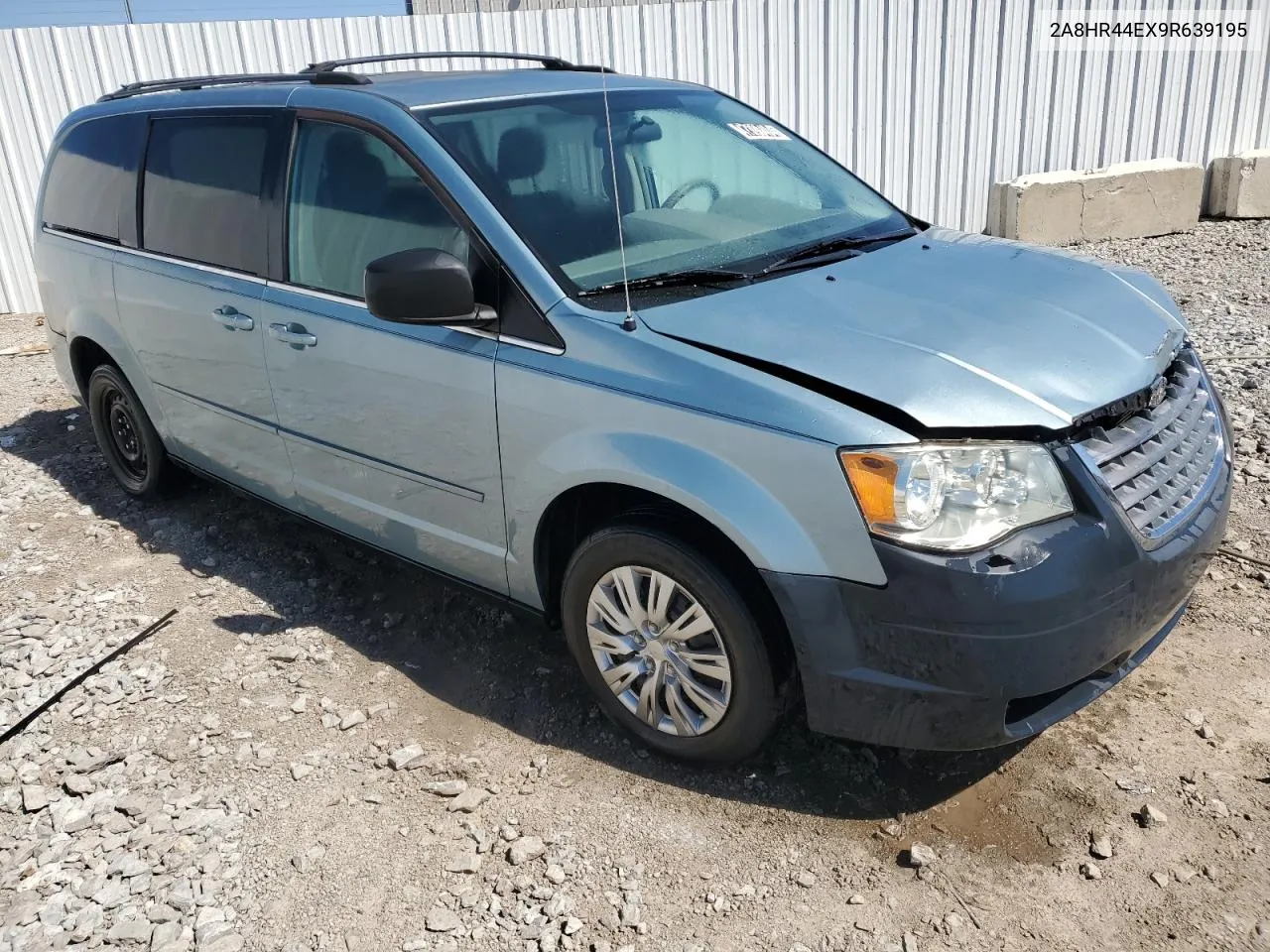 2A8HR44EX9R639195 2009 Chrysler Town & Country Lx