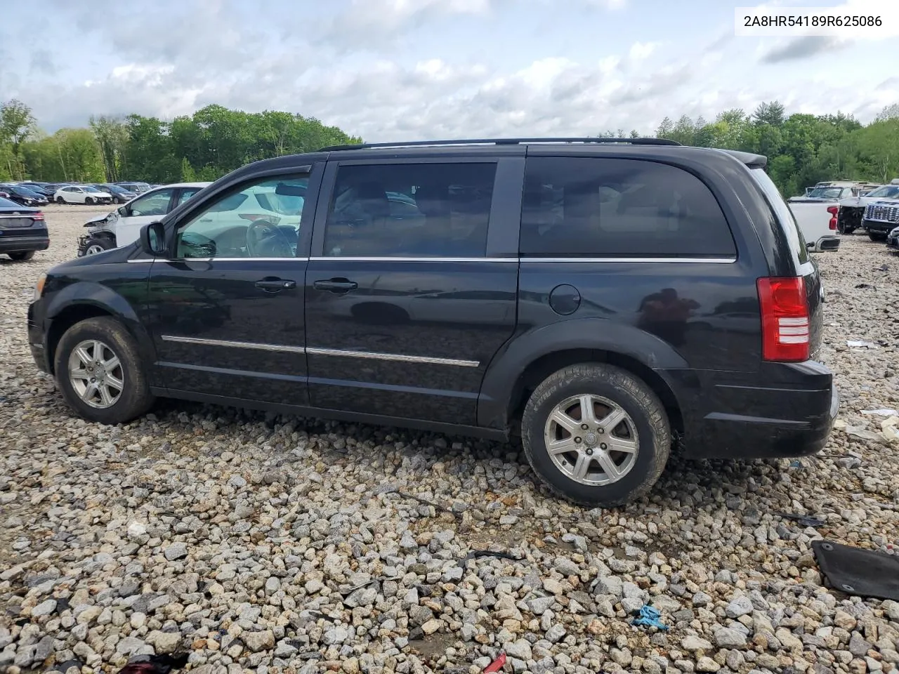 2009 Chrysler Town & Country Touring VIN: 2A8HR54189R625086 Lot: 55935054