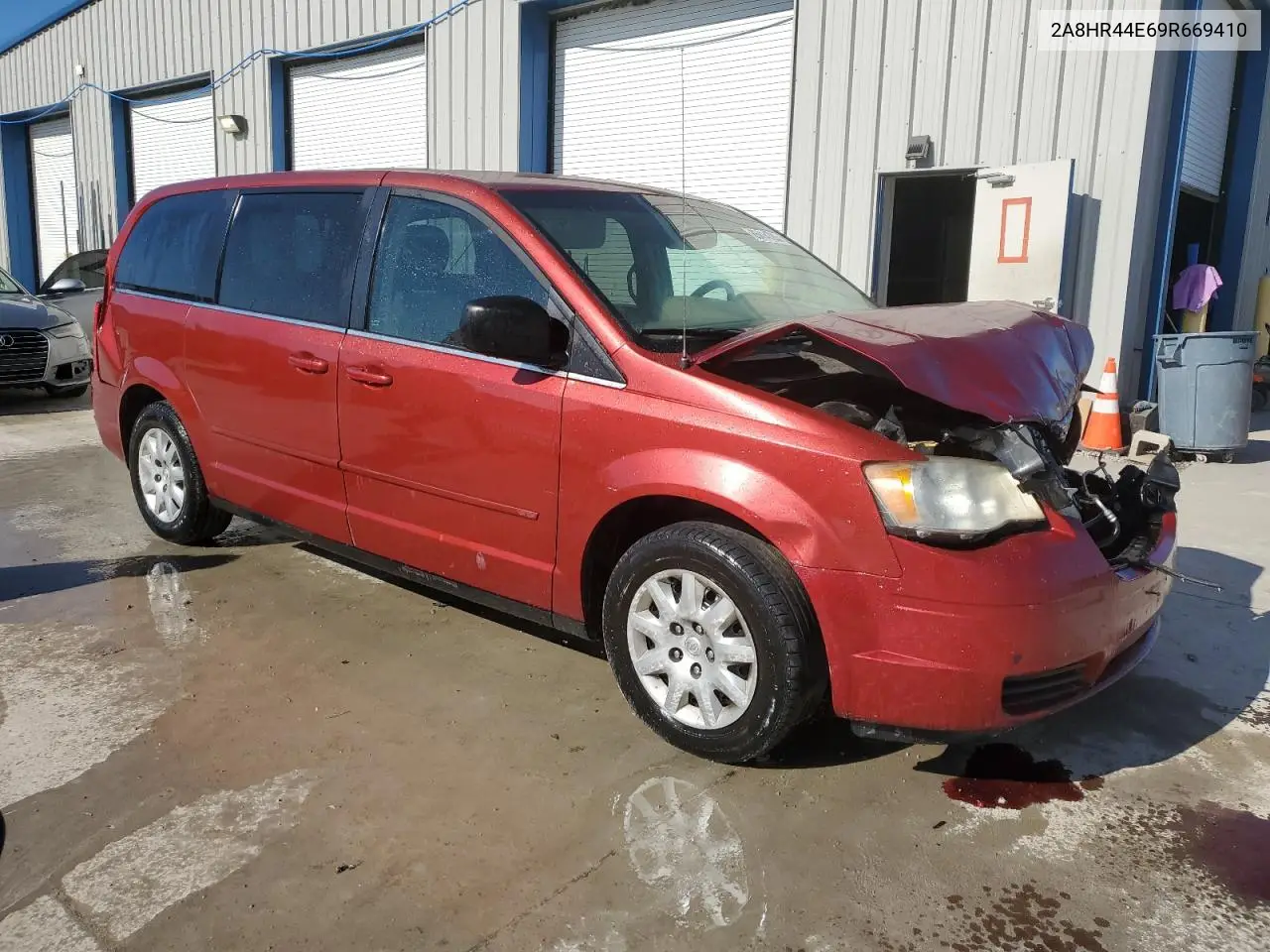 2A8HR44E69R669410 2009 Chrysler Town & Country Lx
