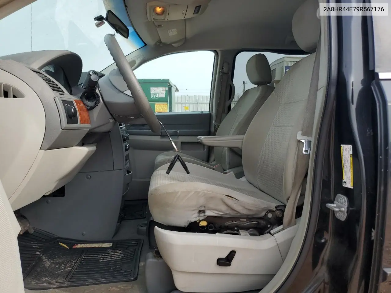 2A8HR44E79R567176 2009 Chrysler Town & Country Lx