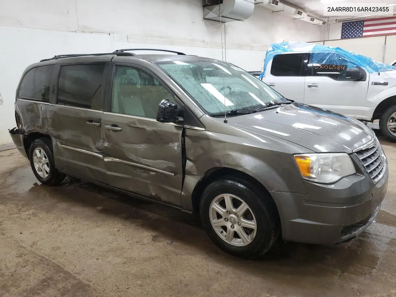 2A4RR8D16AR423455 2010 Chrysler Town & Country Touring Plus