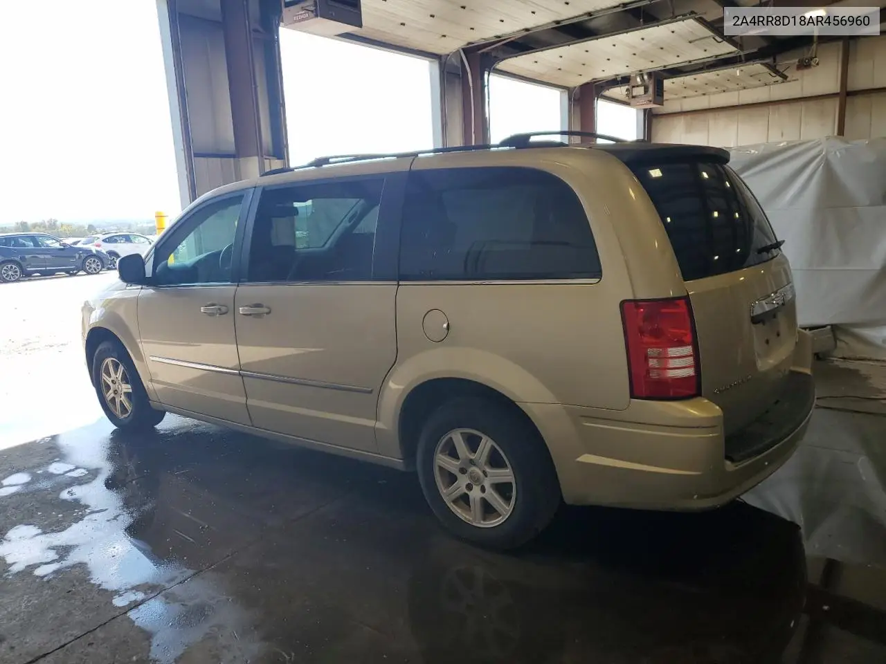 2A4RR8D18AR456960 2010 Chrysler Town & Country Touring Plus
