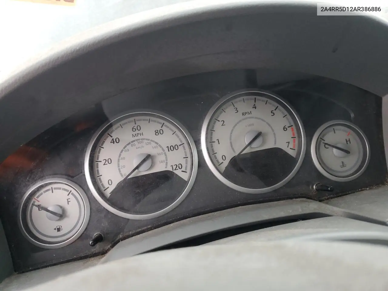 2A4RR5D12AR386886 2010 Chrysler Town & Country Touring