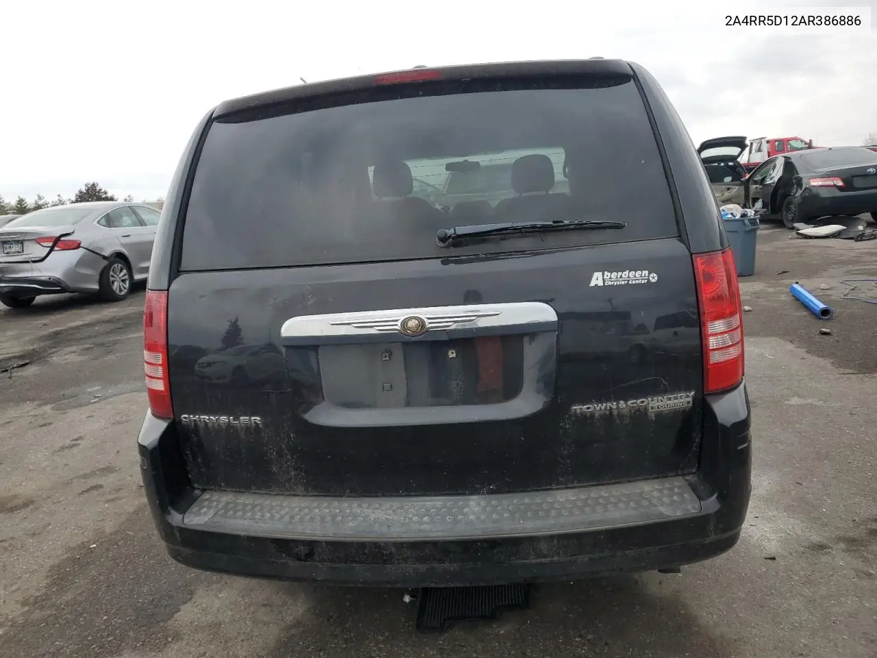 2A4RR5D12AR386886 2010 Chrysler Town & Country Touring