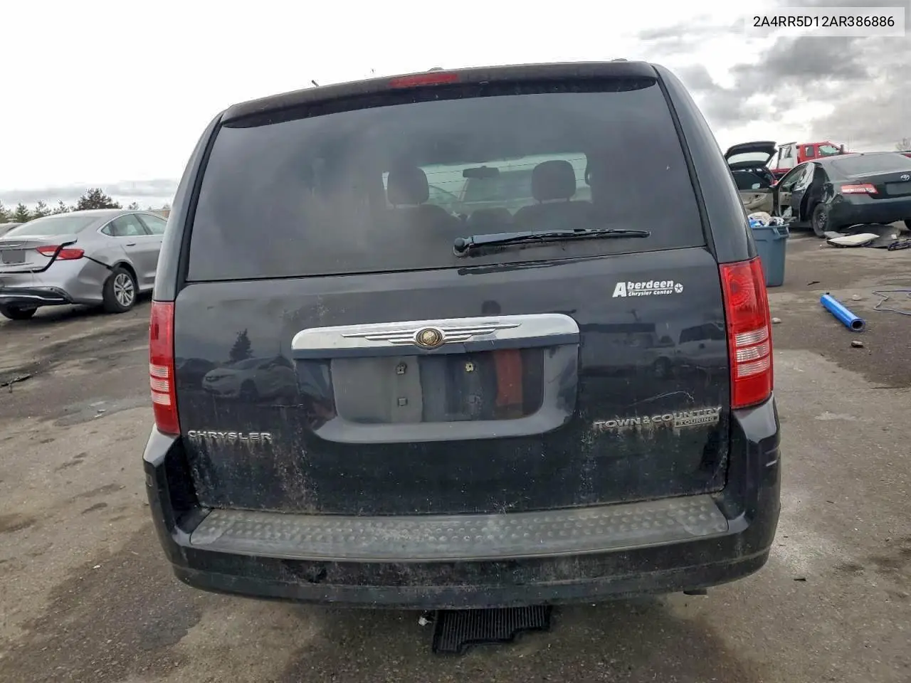 2A4RR5D12AR386886 2010 Chrysler Town & Country Touring