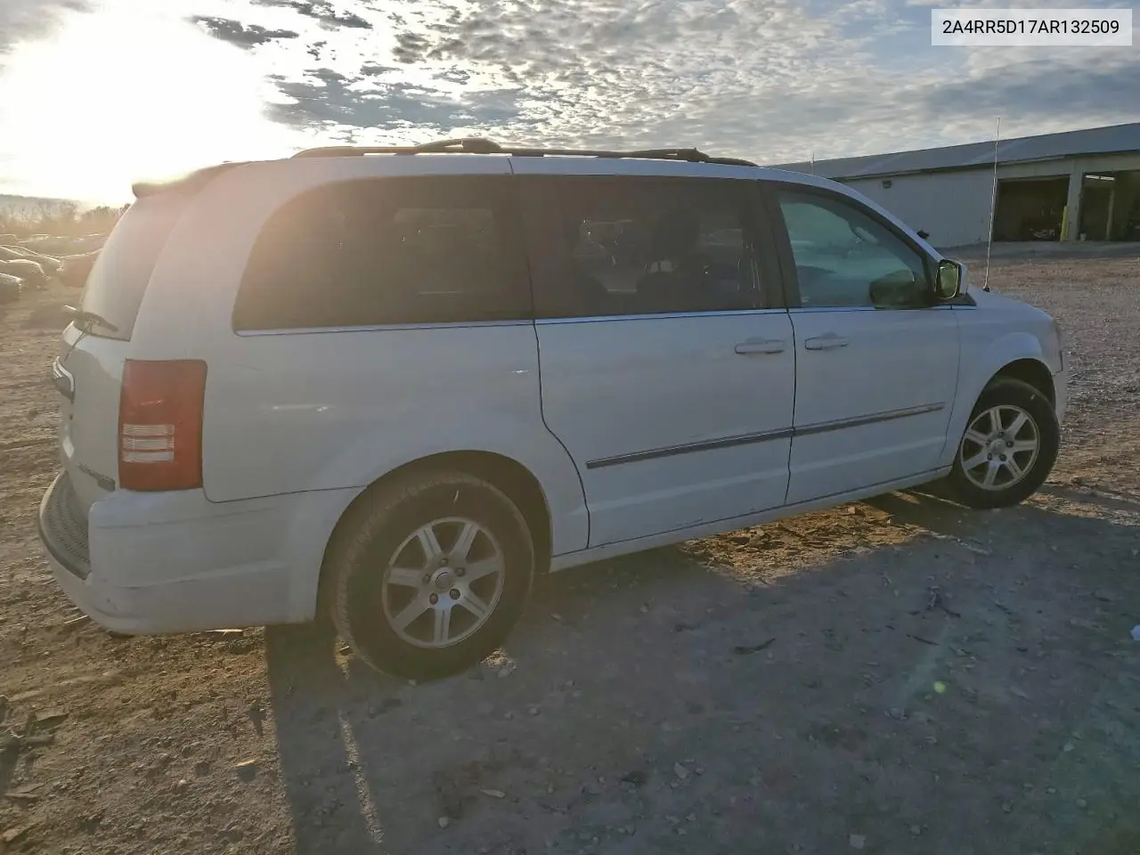 2A4RR5D17AR132509 2010 Chrysler Town & Country Touring