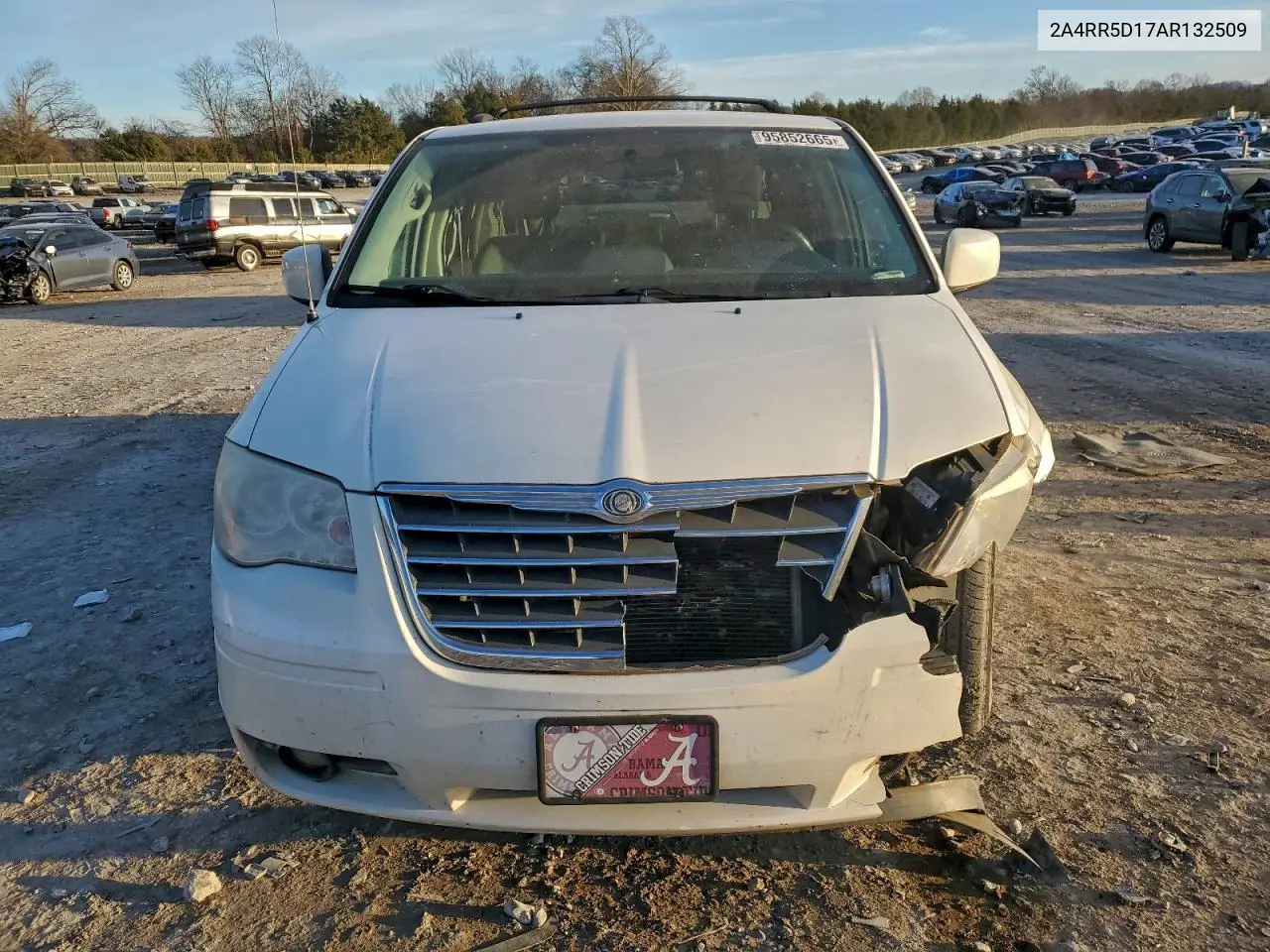2A4RR5D17AR132509 2010 Chrysler Town & Country Touring