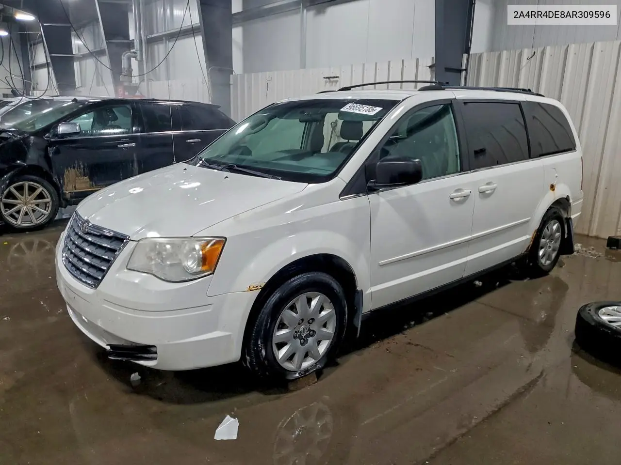 2A4RR4DE8AR309596 2010 Chrysler Town & Country Lx