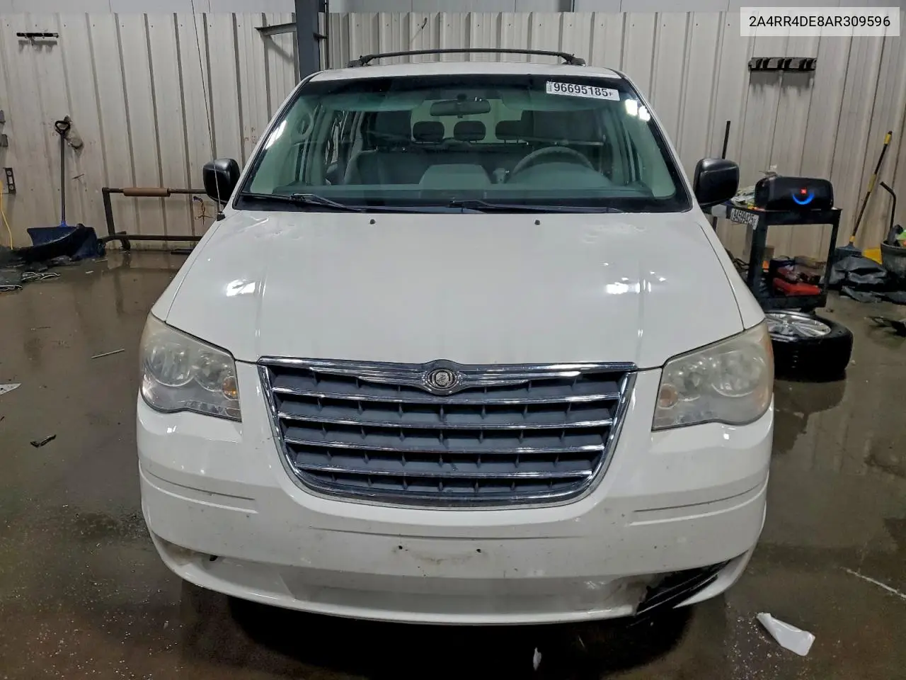 2A4RR4DE8AR309596 2010 Chrysler Town & Country Lx
