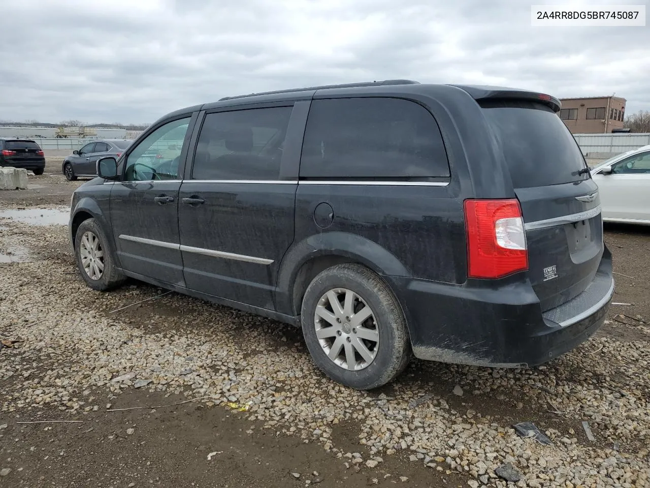 2011 Chrysler Town & Country Touring L VIN: 2A4RR8DG5BR745087 Lot: 47432124