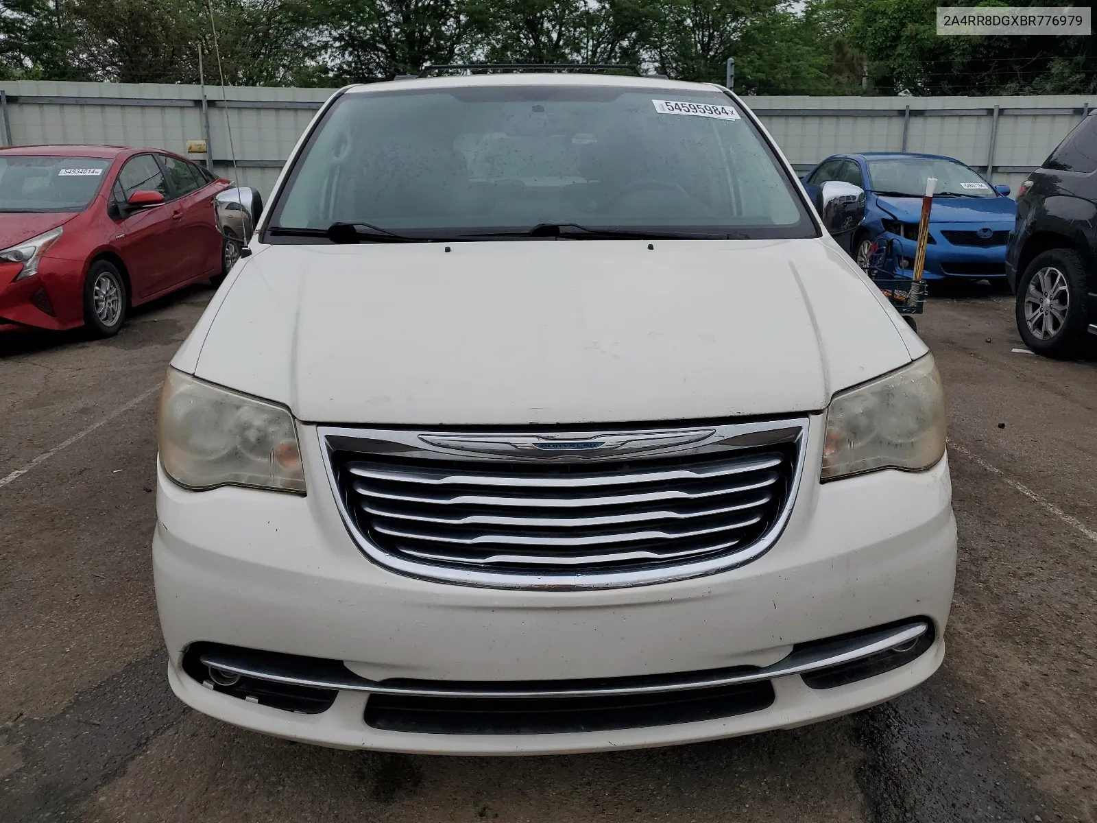 2A4RR8DGXBR776979 2011 Chrysler Town & Country Touring L