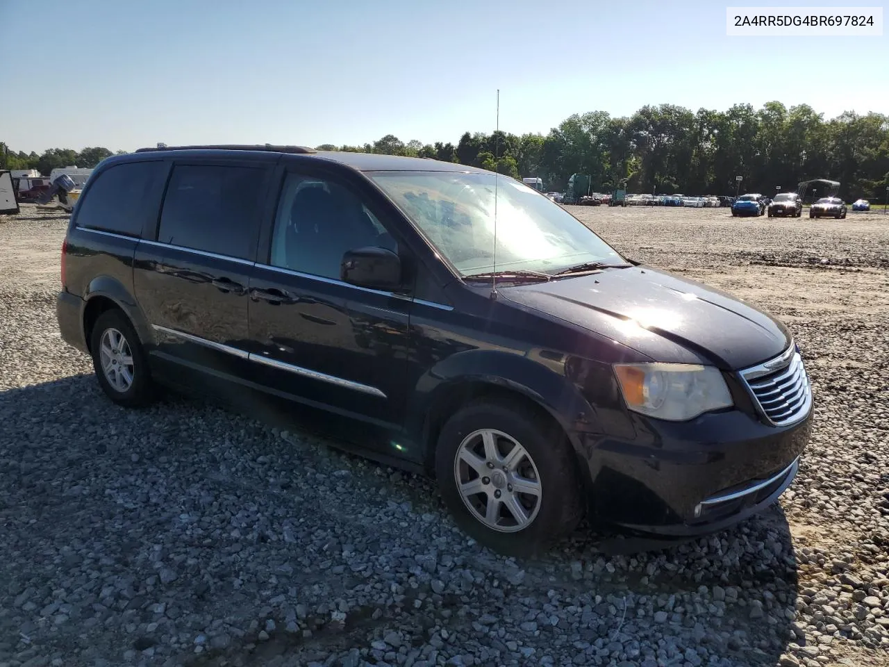 2A4RR5DG4BR697824 2011 Chrysler Town & Country Touring