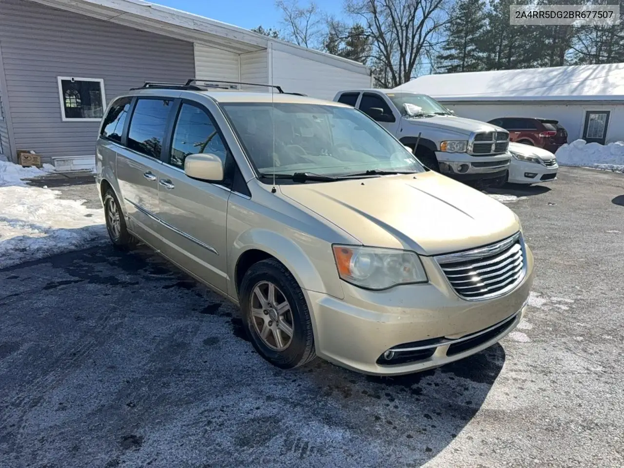 2A4RR5DG2BR677507 2011 Chrysler Town & Country Touring