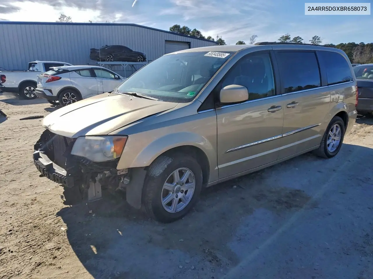 2A4RR5DGXBR658073 2011 Chrysler Town & Country Touring