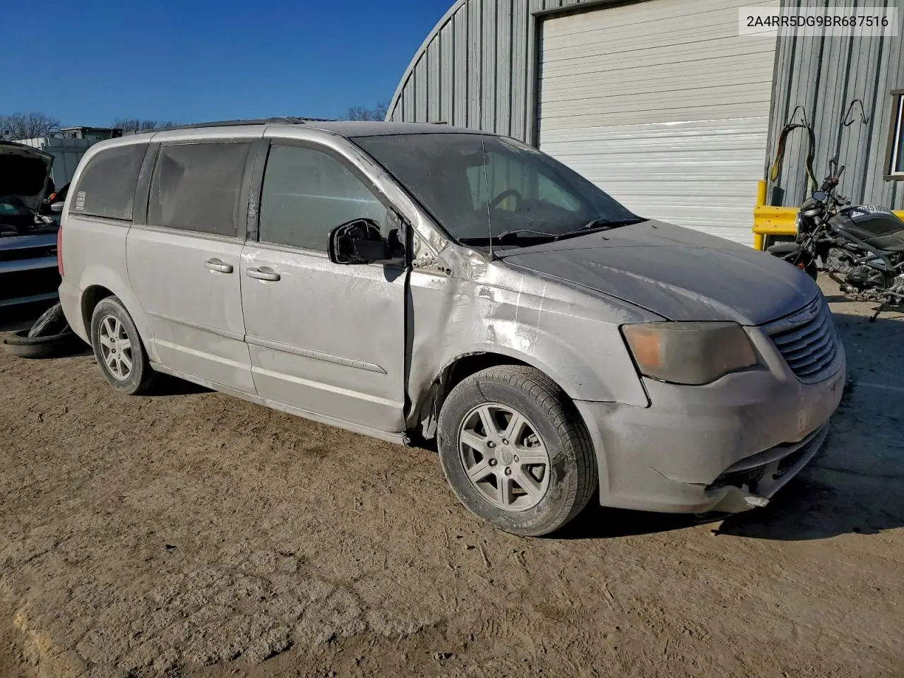2A4RR5DG9BR687516 2011 Chrysler Town & Country Touring