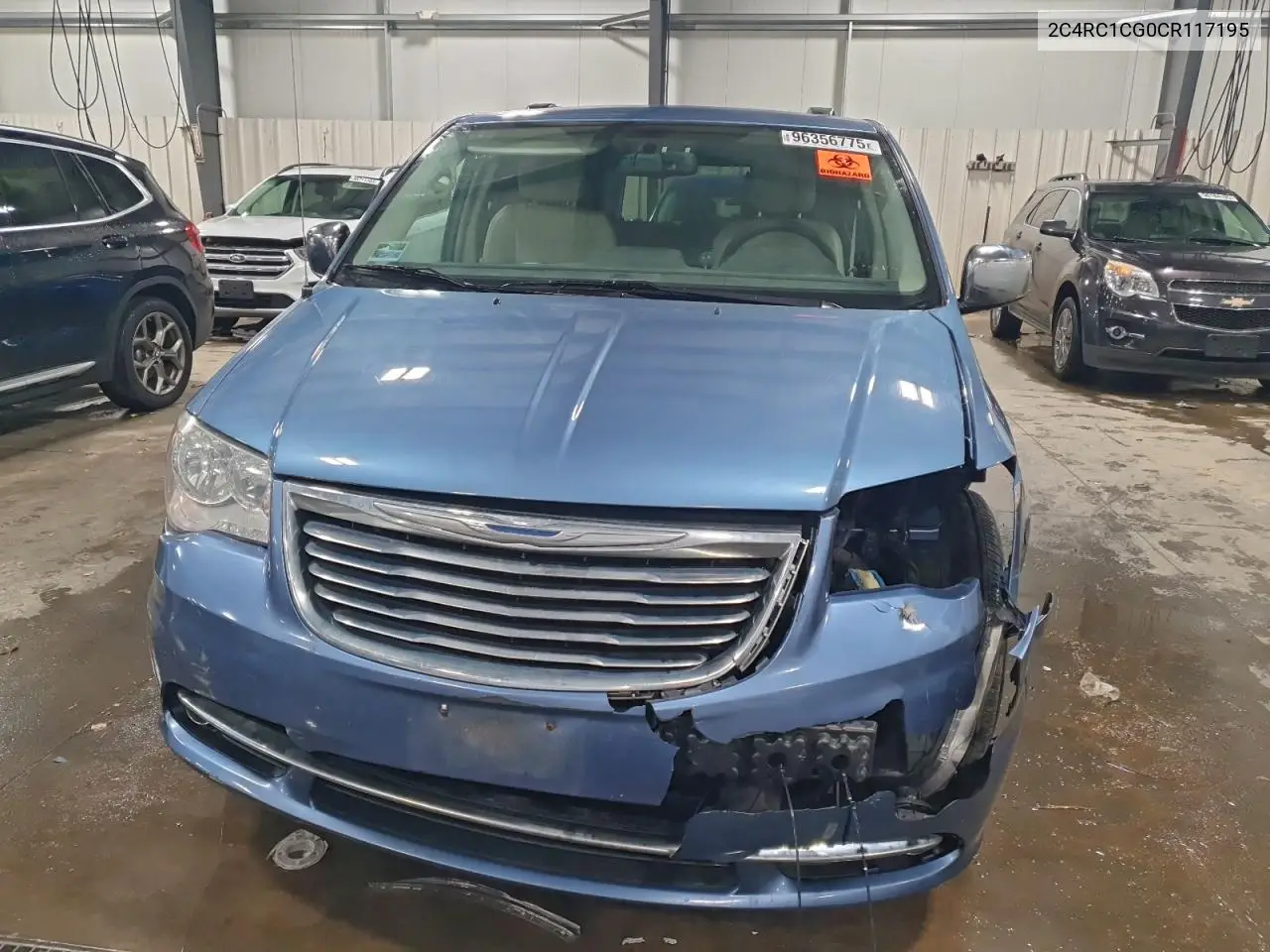 2C4RC1CG0CR117195 2012 Chrysler Town & Country Touring L