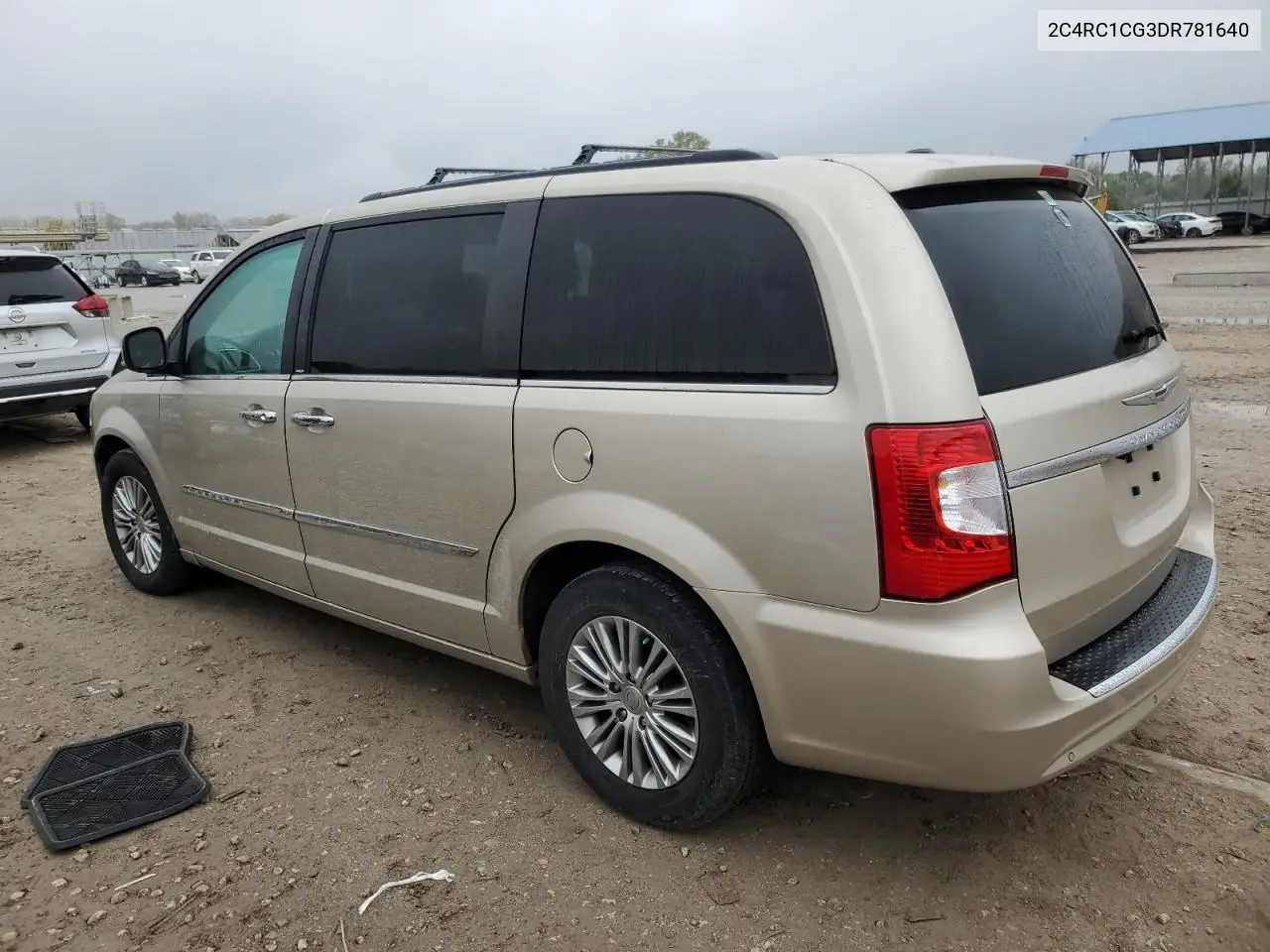 2C4RC1CG3DR781640 2013 Chrysler Town & Country Touring L