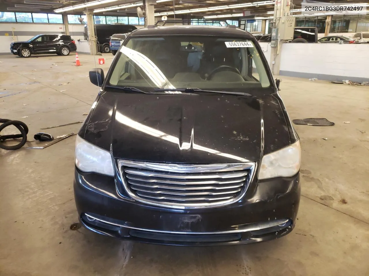 2013 Chrysler Town & Country Touring VIN: 2C4RC1BG3DR742497 Lot: 55637644