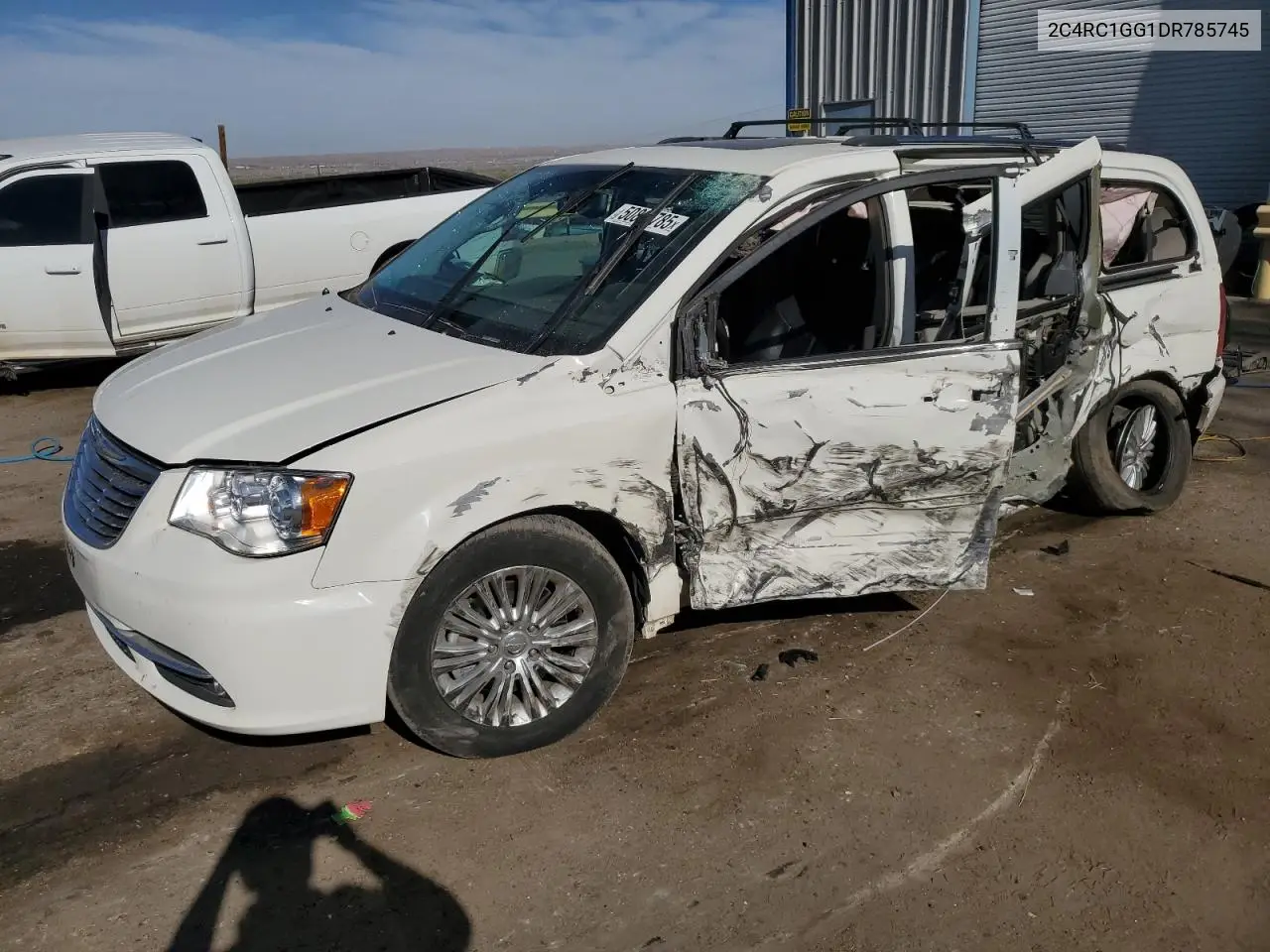 2C4RC1GG1DR785745 2013 Chrysler Town & Country Limited