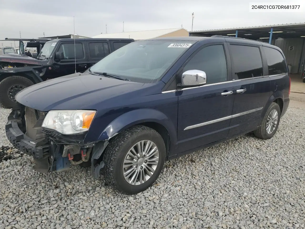 2C4RC1CG7DR681377 2013 Chrysler Town & Country Touring L