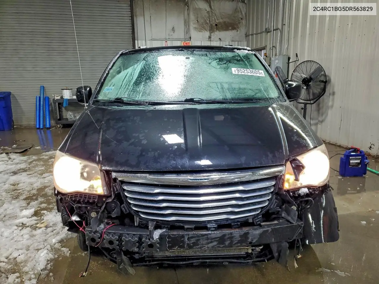 2C4RC1BG5DR563829 2013 Chrysler Town & Country Touring