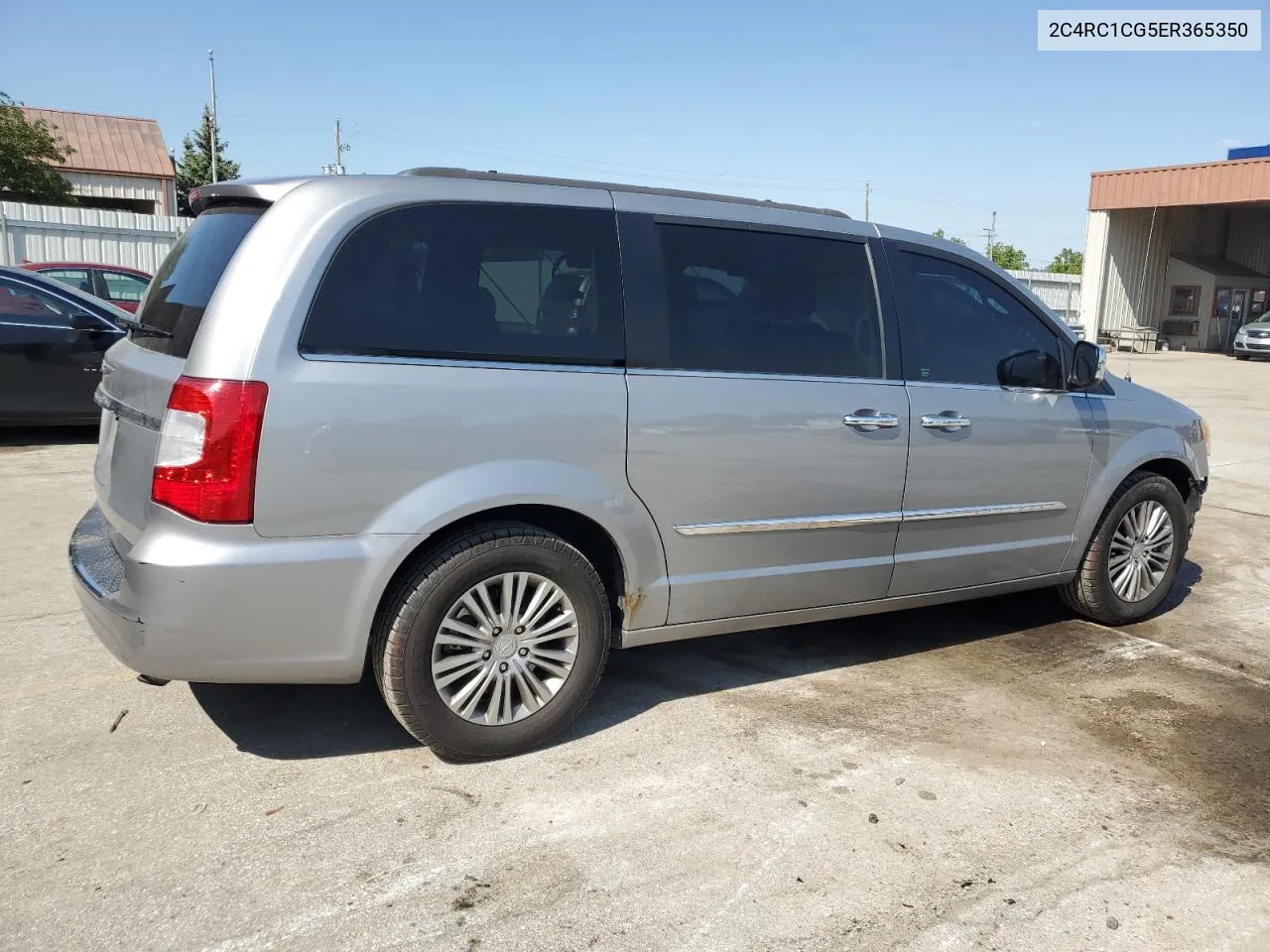 2014 Chrysler Town & Country Touring L VIN: 2C4RC1CG5ER365350 Lot: 55596874