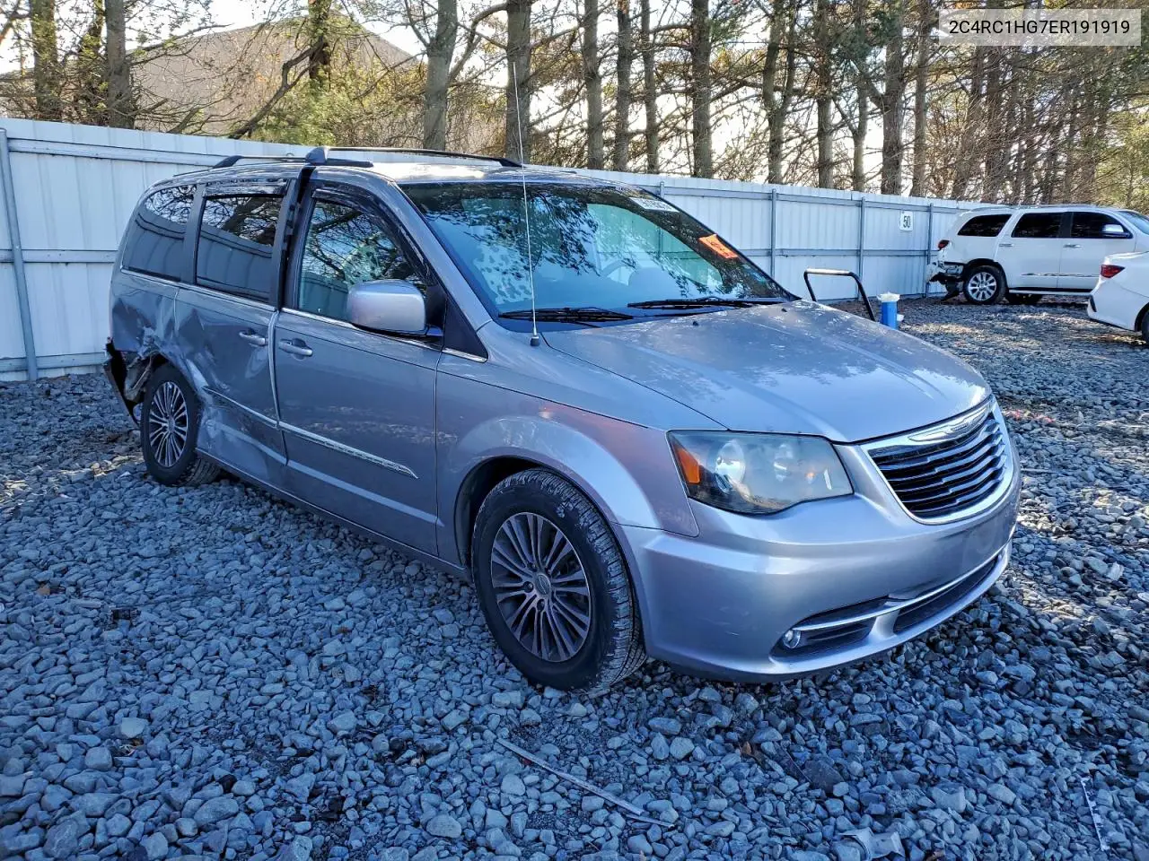 2C4RC1HG7ER191919 2014 Chrysler Town & Country S