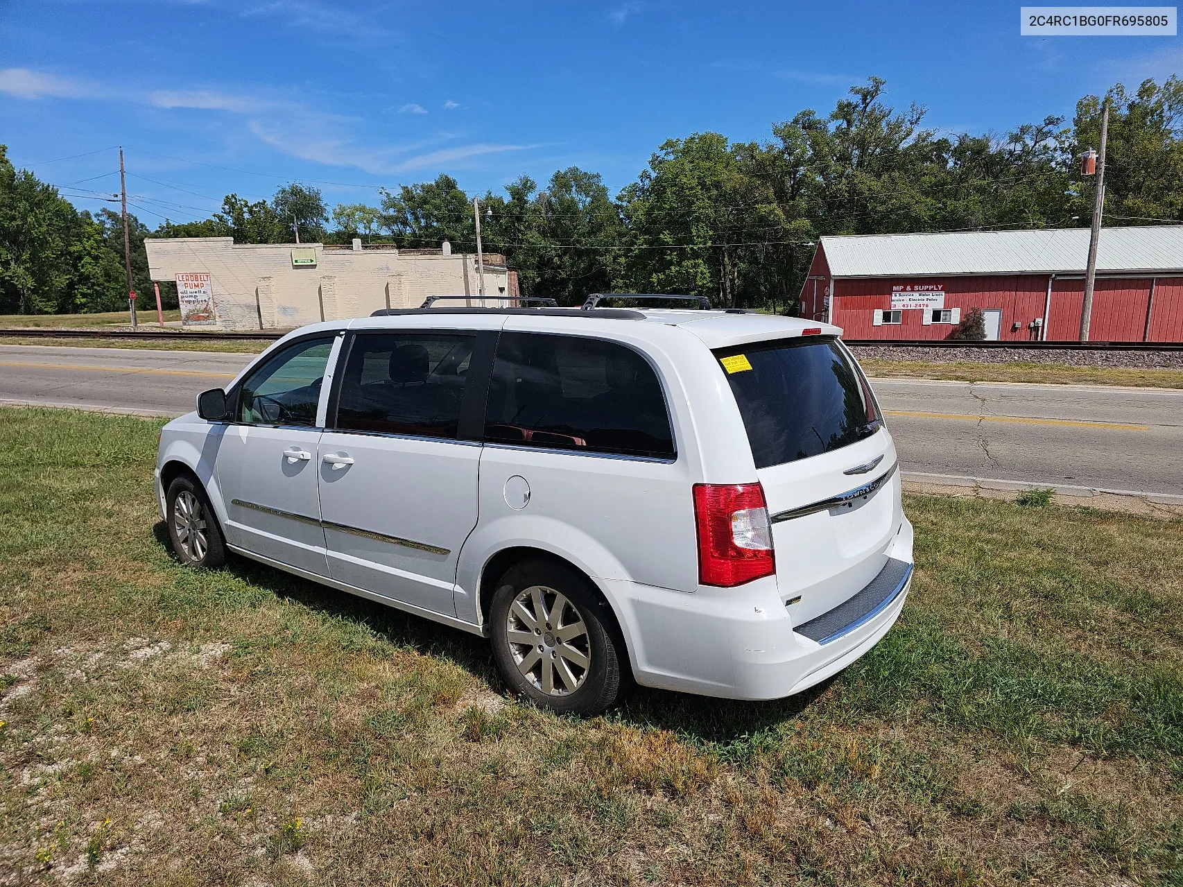 2015 Chrysler Town & Country Touring VIN: 2C4RC1BG0FR695805 Lot: 68916814