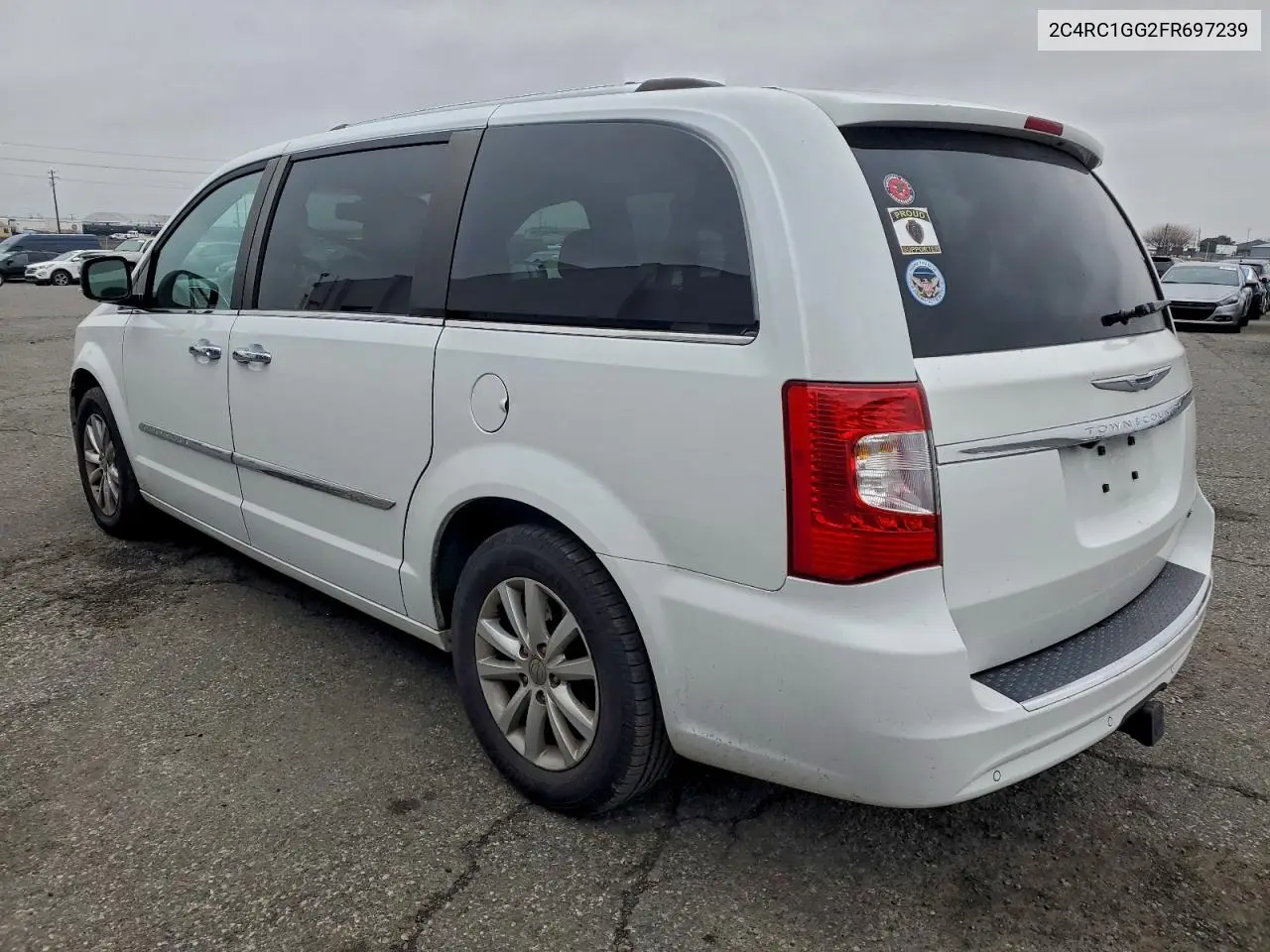 2C4RC1GG2FR697239 2015 Chrysler Town & Country Limited Platinum