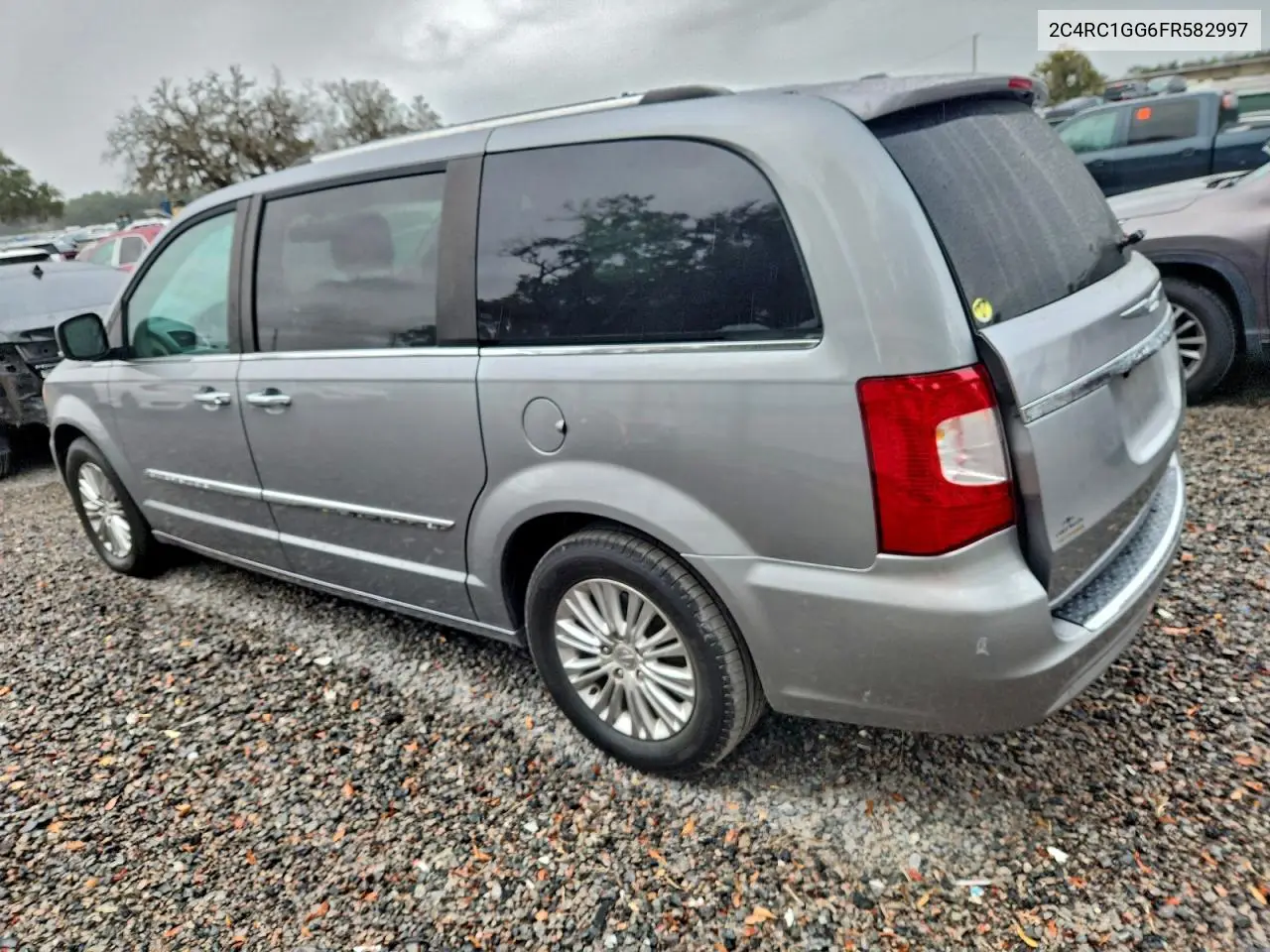 2C4RC1GG6FR582997 2015 Chrysler Town & Country Limited Platinum