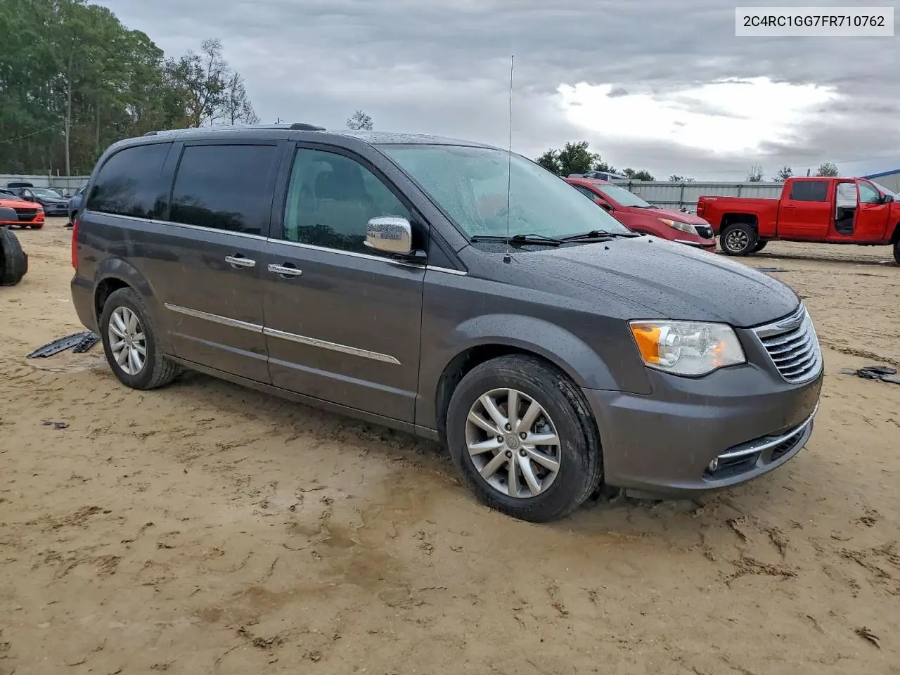2C4RC1GG7FR710762 2015 Chrysler Town & Country Limited Platinum