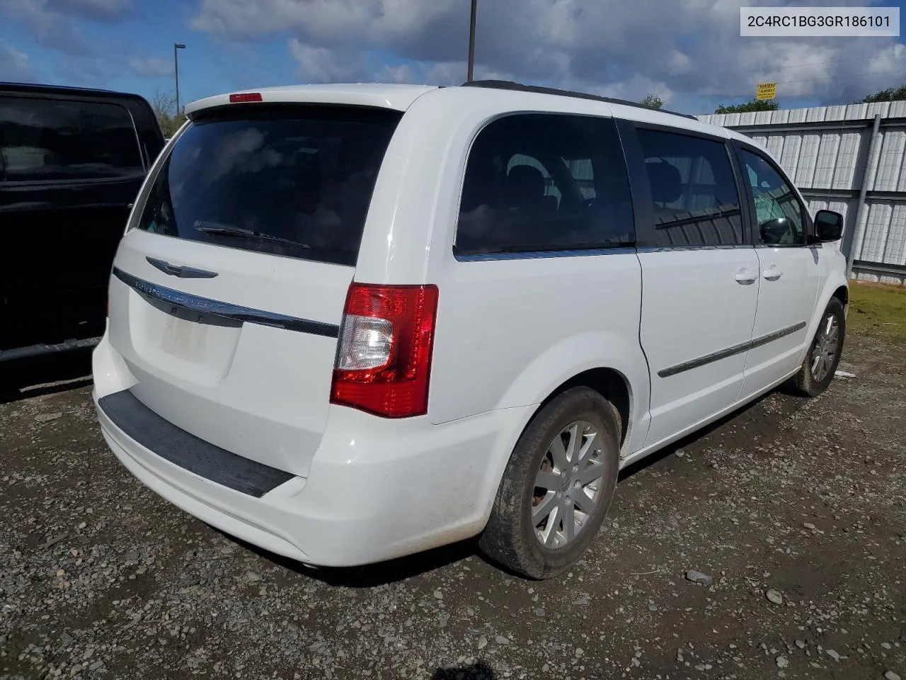 2016 Chrysler Town & Country Touring VIN: 2C4RC1BG3GR186101 Lot: 48473544