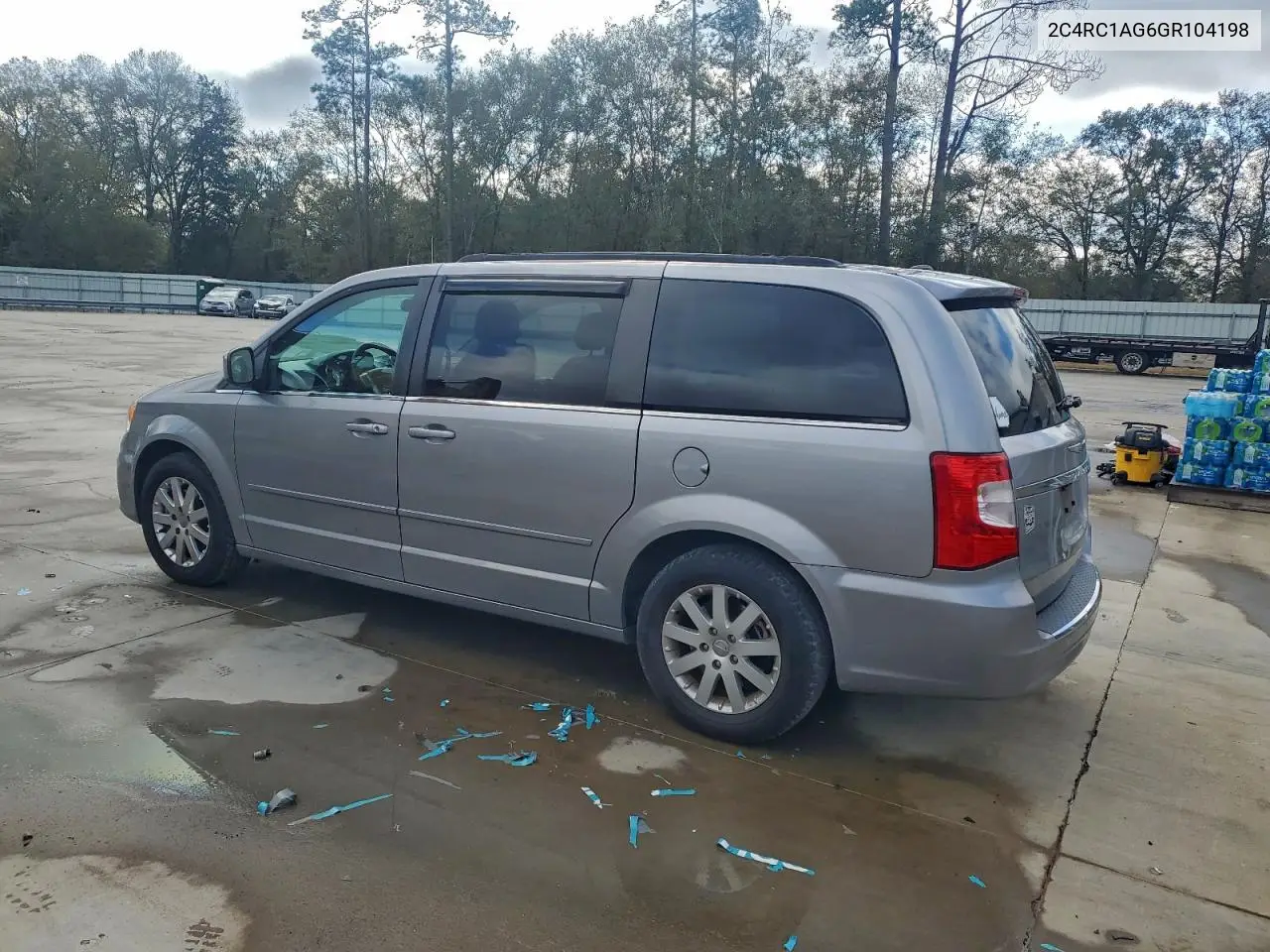 2C4RC1AG6GR104198 2016 Chrysler Town & Country Lx