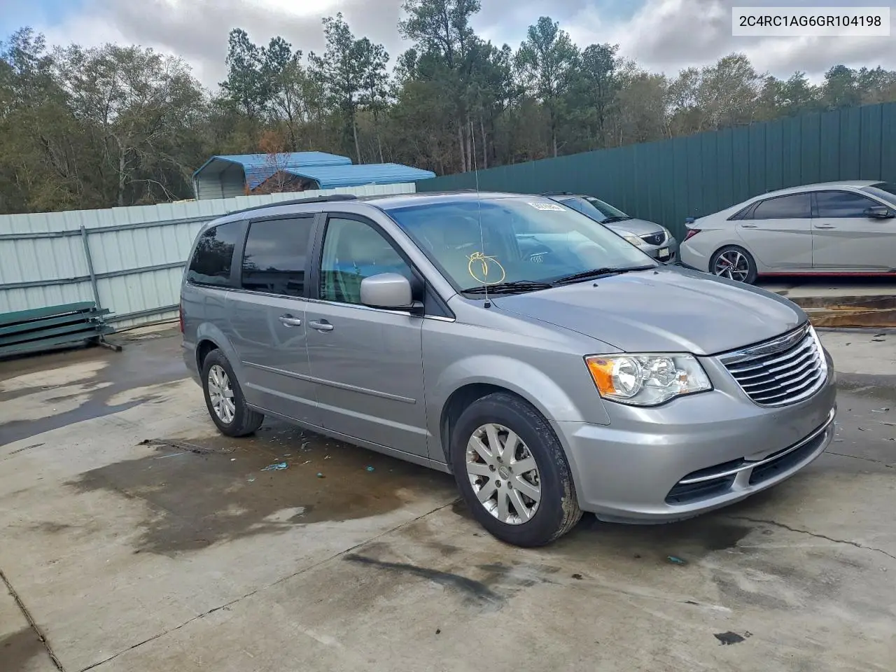 2C4RC1AG6GR104198 2016 Chrysler Town & Country Lx