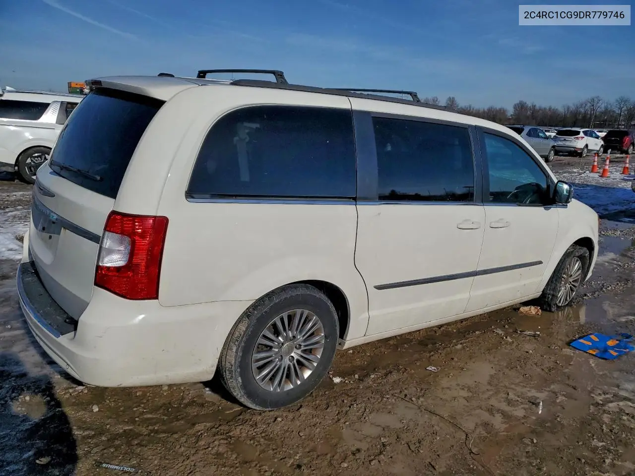 2C4RC1CG9DR779746 2013 Chrysler Town & Country Touring L