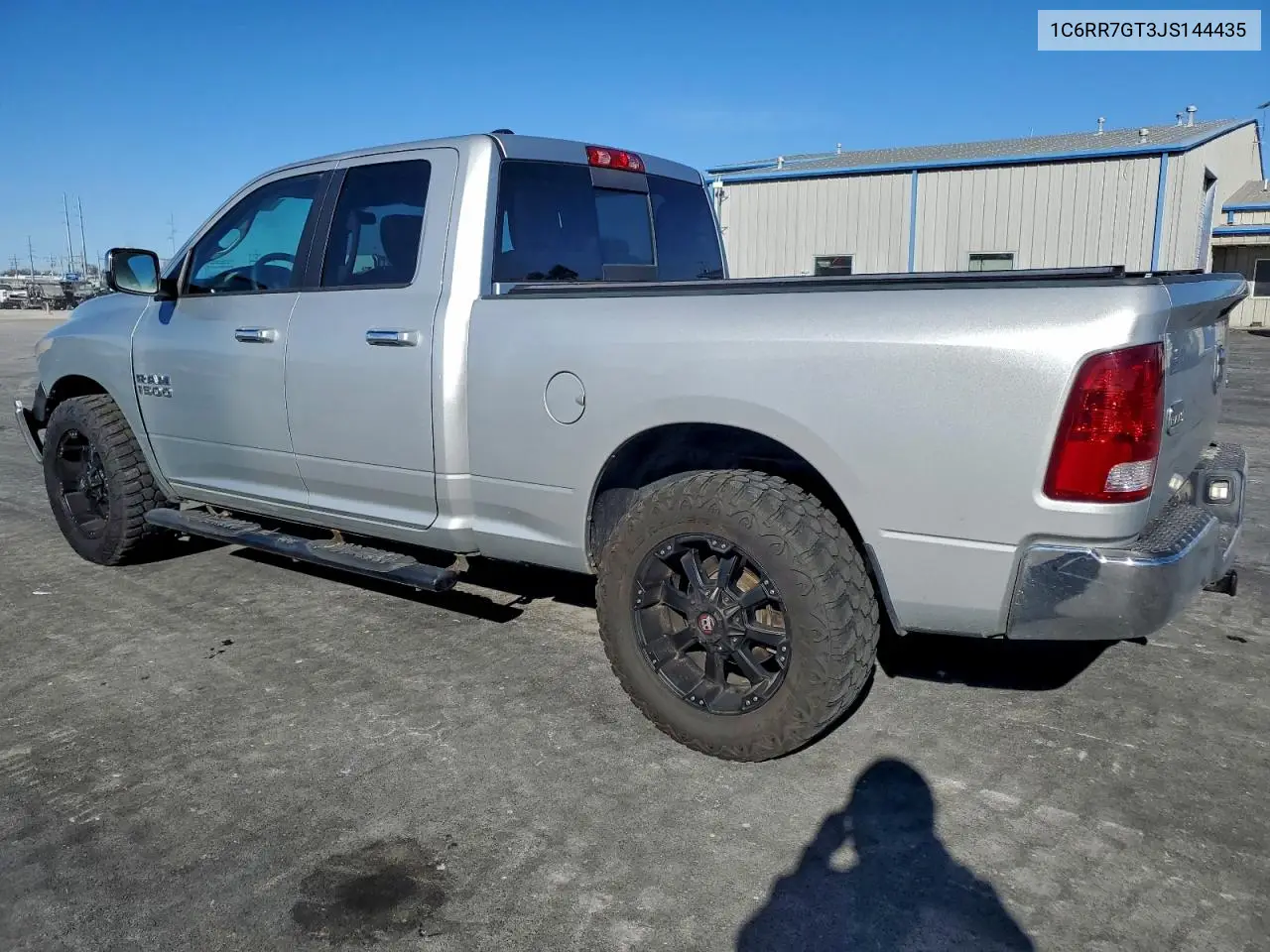 1C6RR7GT3JS144435 2018 Ram 1500 Slt